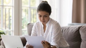 Do you consult your analysis results before the doctor? Here's what to avoid, according to Dr. Gérald Kierzek