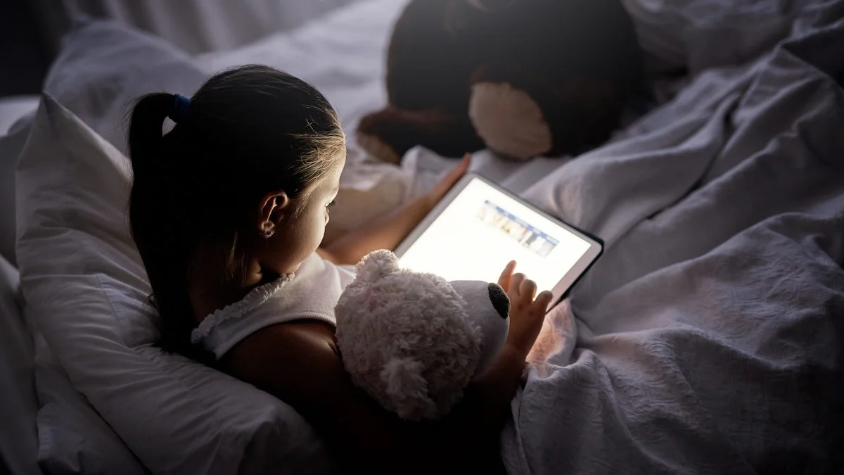 Does your child see really well? These discreet signs which should alert parents