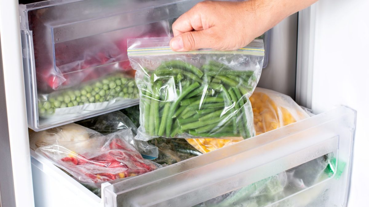 Fresh or frozen vegetables, which retain the most vitamins?