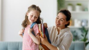 Kindergarten, primary school, middle school: how to choose the ideal school bag to avoid back pain?