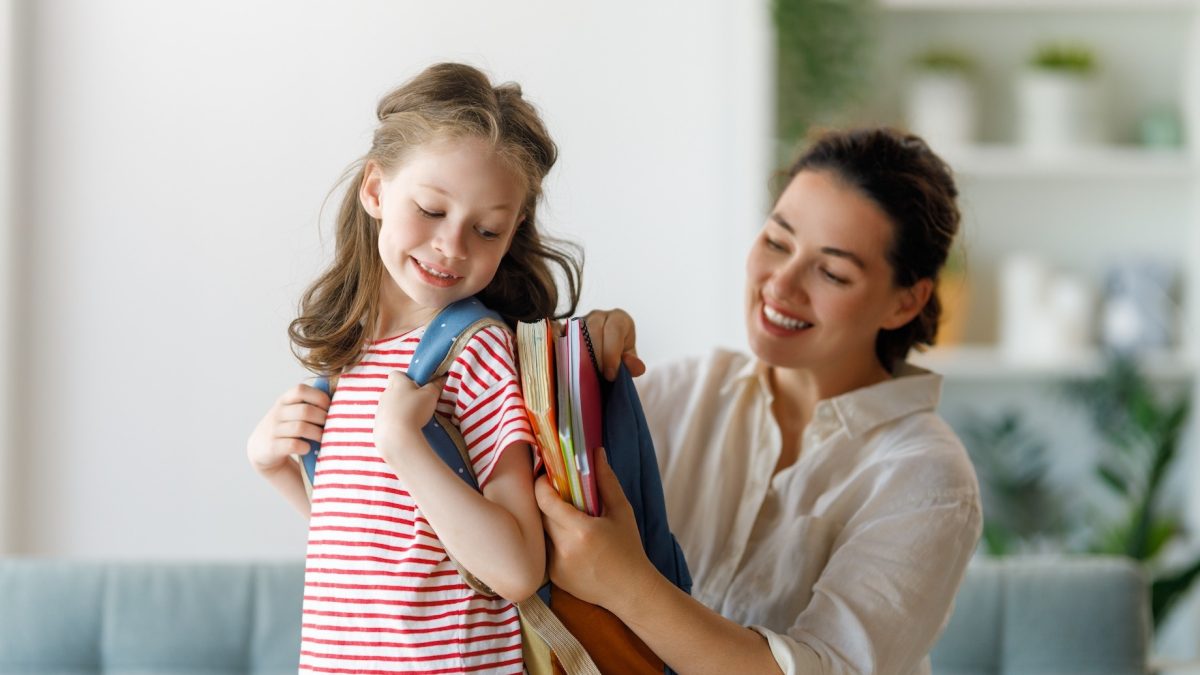 Kindergarten, primary school, middle school: how to choose the ideal school bag to avoid back pain?