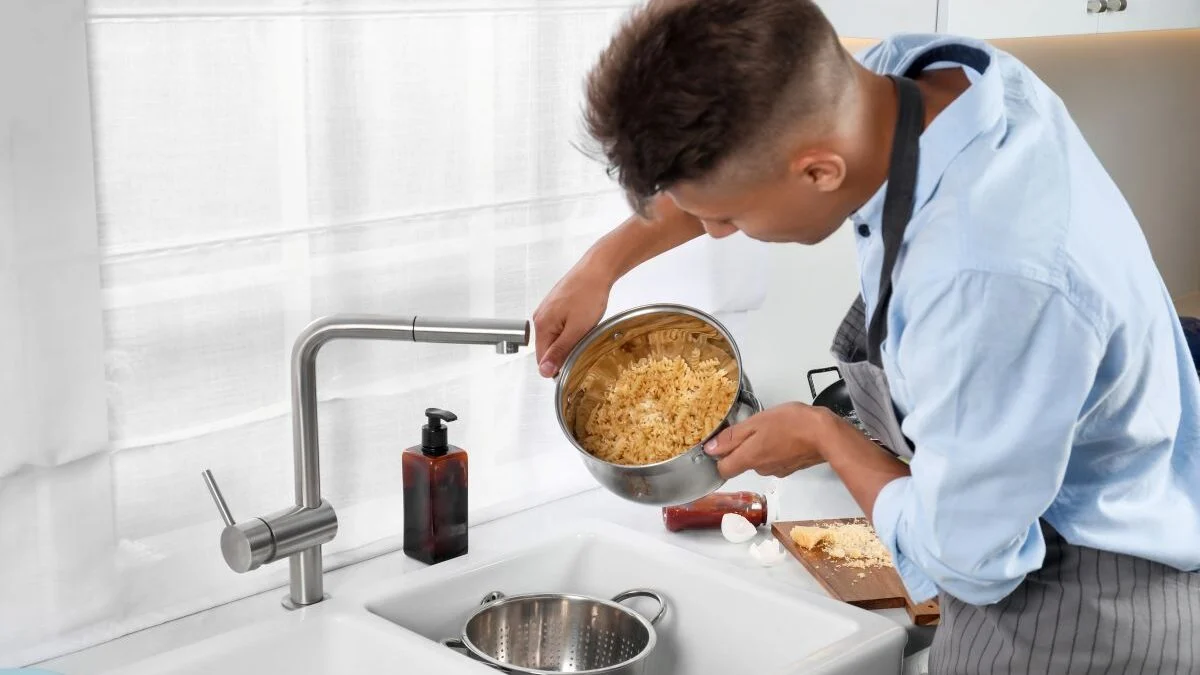 No oil or cooking water: here is the ingredient to add to your pasta so that it does not stick together