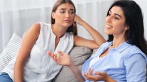6 Signs This Person May Not Really Be Your Friend