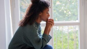 Did you have a difficult childhood? These 10 behaviors can still follow you into adulthood