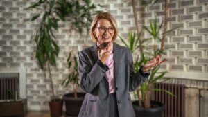 Do not neglect this change in voice: it is linked to dementia well before the first memory lapses