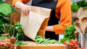 Healthy and inexpensive aperitif: a chef's unstoppable tip for guacamole without avocado