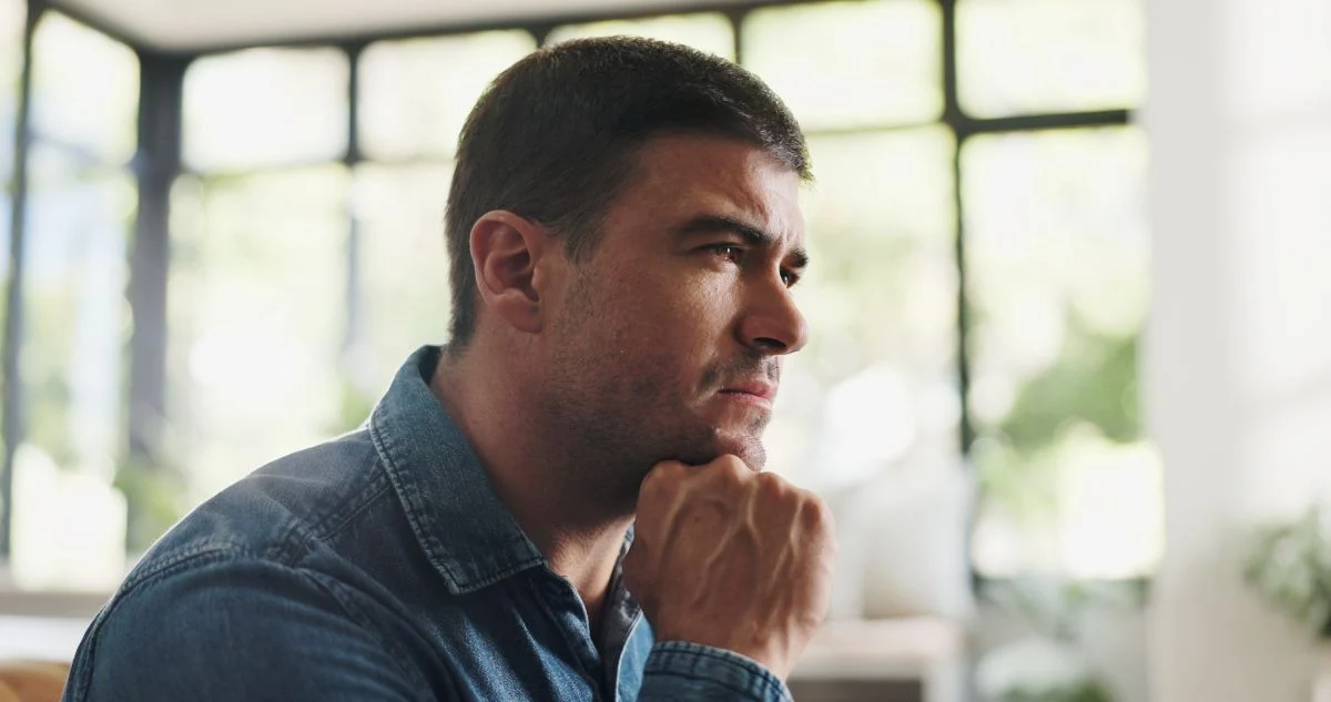 Imposter, doubt, blockage: how to free yourself from an old identity to finally move forward?