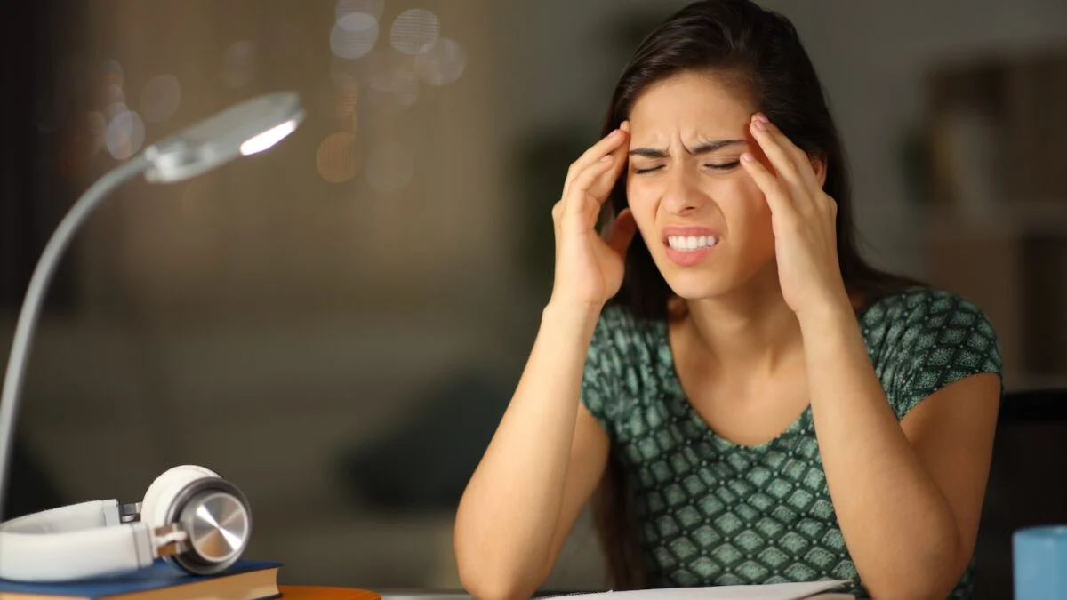 “It’s not just a headache”: among young people, migraine can disrupt school, studies and their entire life