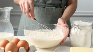 Pear and chestnut flour cake: the comforting recipe for an autumn snack