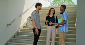 People with low social intelligence often exhibit these behaviors