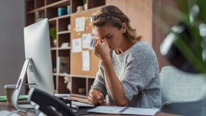 Real or false health: can bad posture cause headaches?