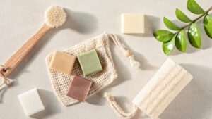 Solid cosmetics: be careful, natural does not always mean gentle on the skin