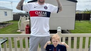 To save his son, this father loses 38 kg and endures 17 hours of operation for a double liver-intestine transplant