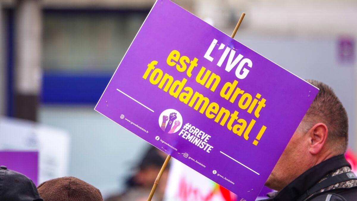 Access to abortion in France: the new Family Planning barometer reveals a worrying territorial and social divide