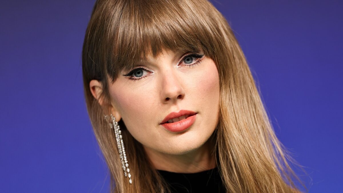 After the wolf cut, this cut worn by Taylor Swift and Dakota Johnson will make you forget your hairstyle this fall