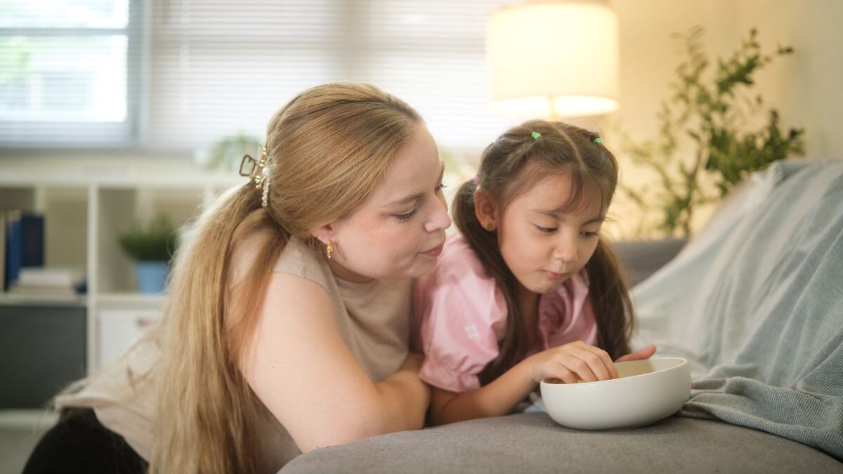 Forget the classic “did your day go well?” : 7 questions to really get your child talking