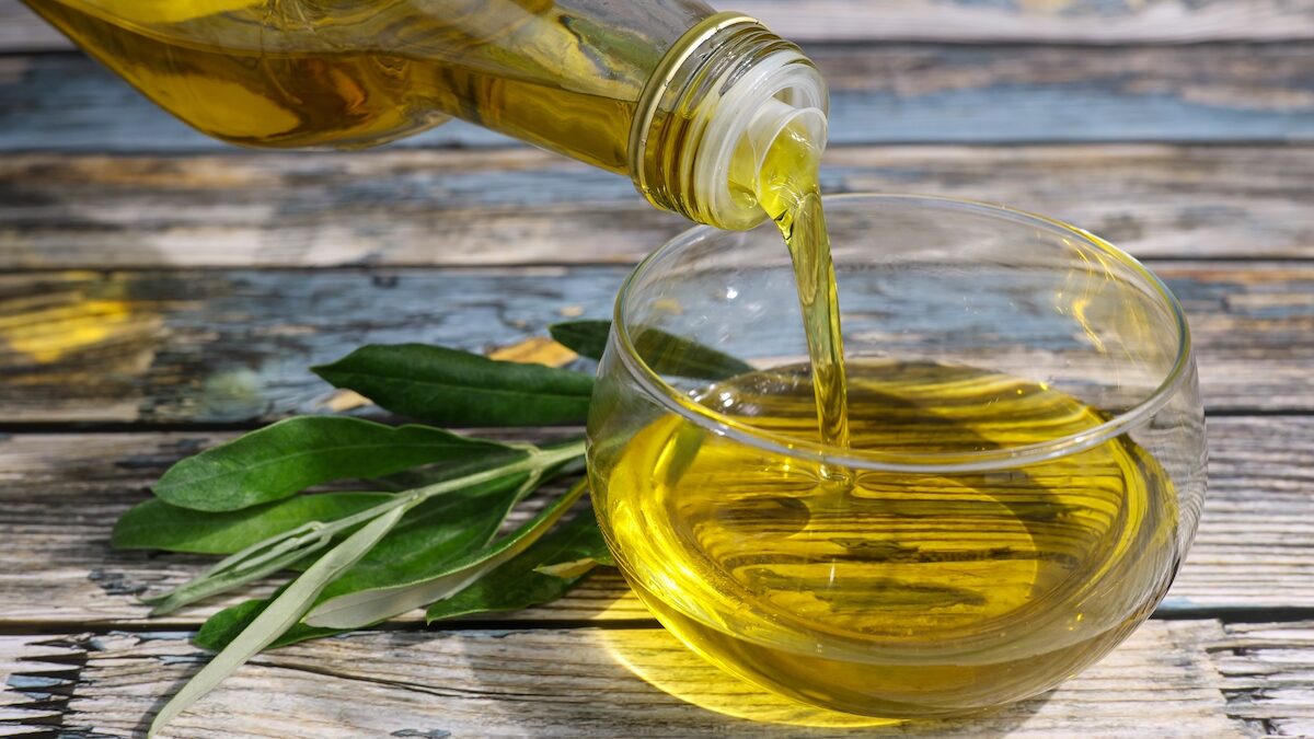 Olive oil: Dr Jean-Michel Cohen advises checking this statement on the bottle