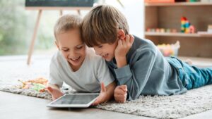 Screens: Why Science Says Total Time Doesn't Explain Your Kids' Difficulties